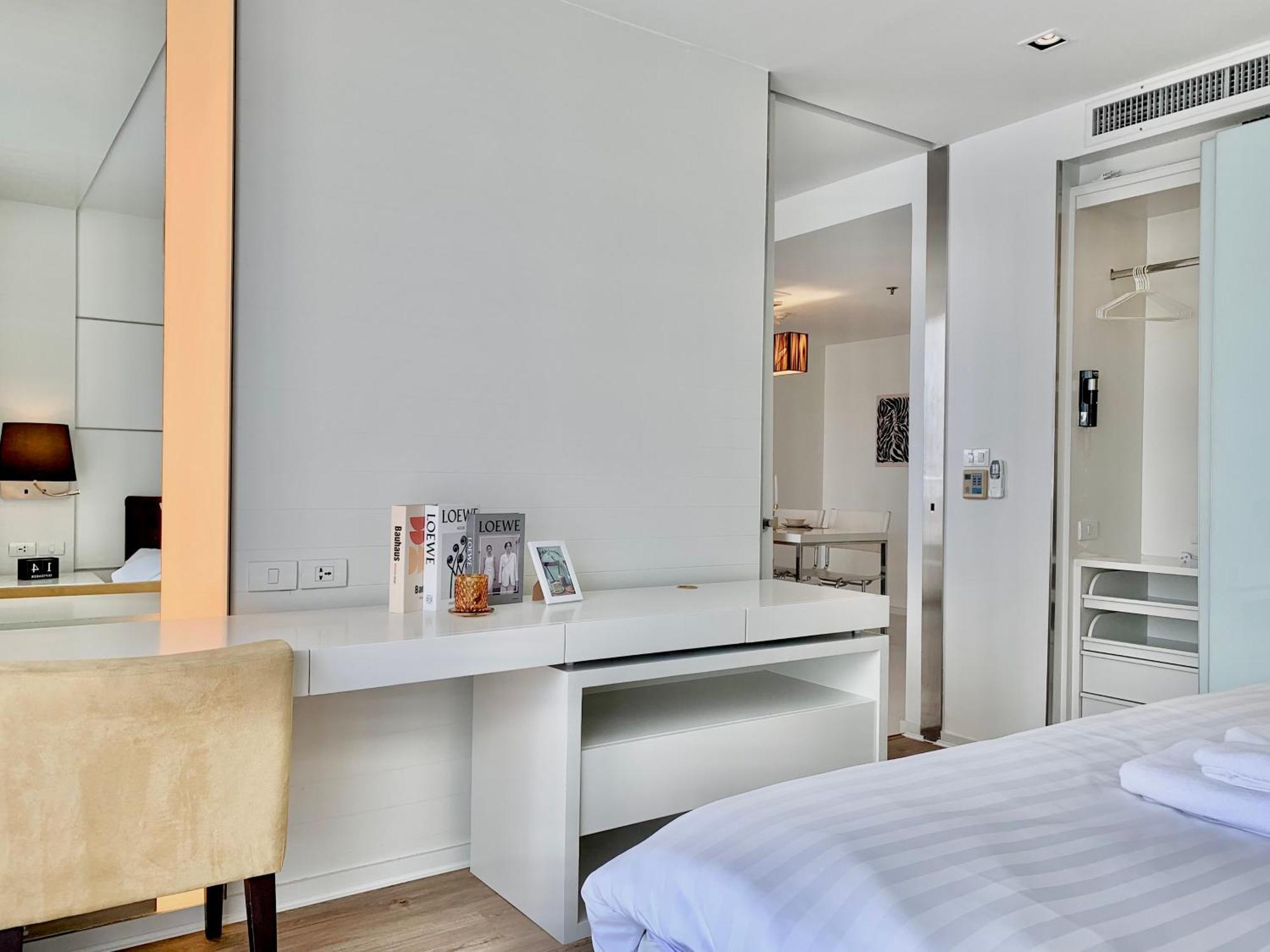 Sathorn Prime 1br #bangkok *